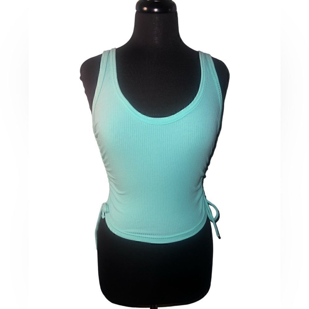 🐘NWT Forever21 Mint Green Tank Top